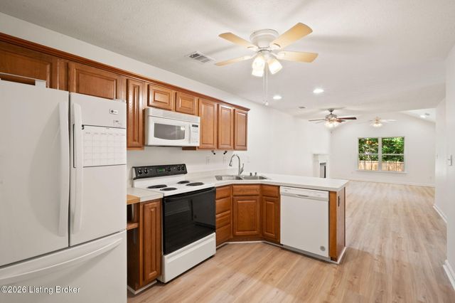 6200 Apple Cider Dr, Louisville, KY 40219