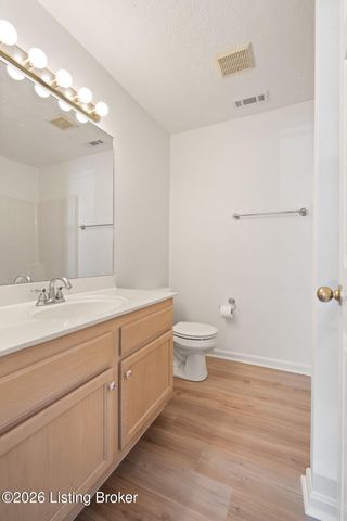 6200 Apple Cider Dr, Louisville, KY 40219