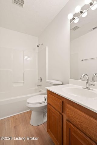 6200 Apple Cider Dr, Louisville, KY 40219