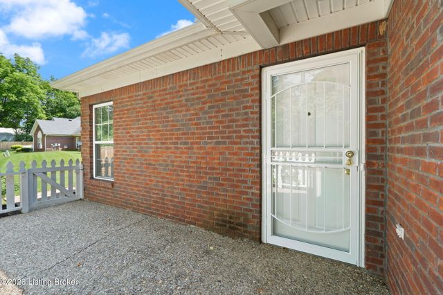 6200 Apple Cider Dr, Louisville, KY 40219
