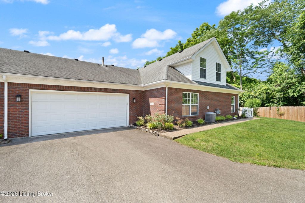 6200 Apple Cider Dr, Louisville, KY 40219