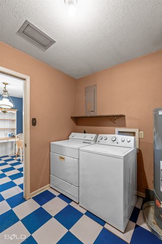 2136 Crabapple Drive, Shreveport, LA 71118