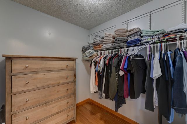 923 Tiller Drive, Valparaiso, IN 46385
