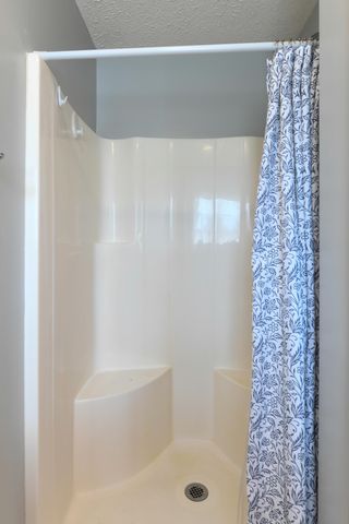 923 Tiller Drive, Valparaiso, IN 46385