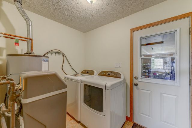 923 Tiller Drive, Valparaiso, IN 46385