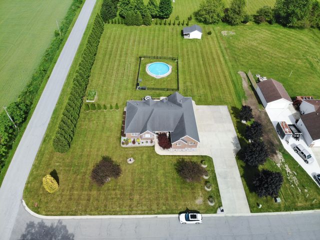 923 Tiller Drive, Valparaiso, IN 46385