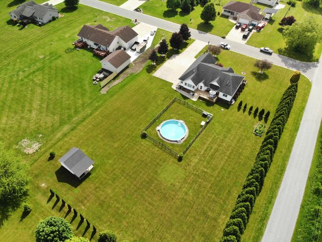 923 Tiller Drive, Valparaiso, IN 46385