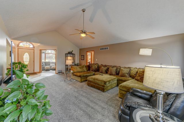 923 Tiller Drive, Valparaiso, IN 46385