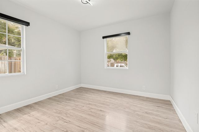1301 Cardinal Street, Arlington, TX 76010