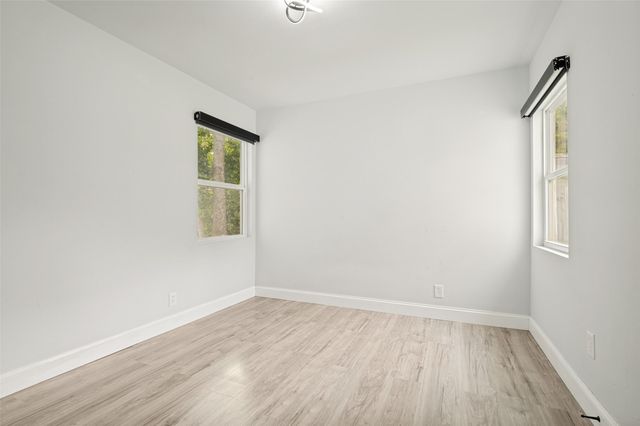 1301 Cardinal Street, Arlington, TX 76010