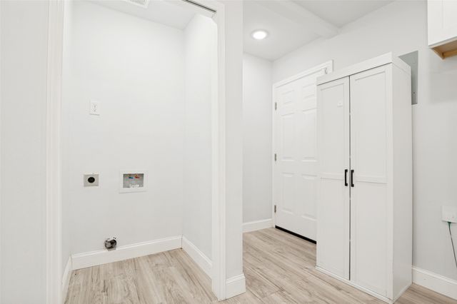 1301 Cardinal Street, Arlington, TX 76010