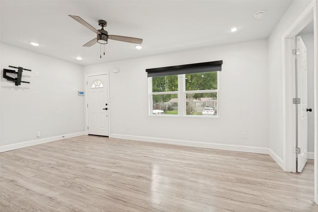 1301 Cardinal Street, Arlington, TX 76010