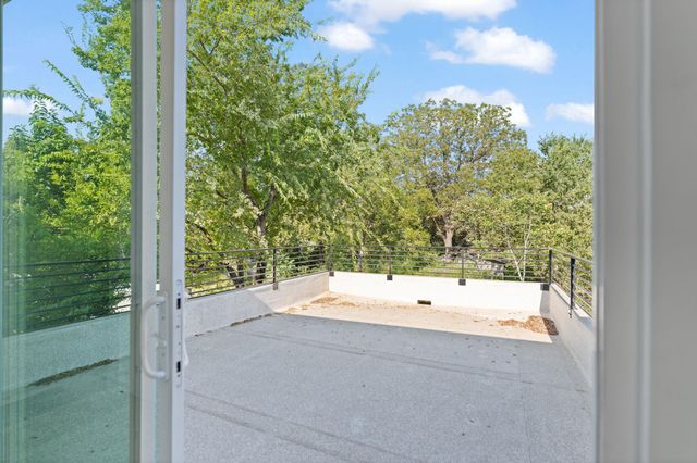 403 Middle LN 2, Austin, TX 78753