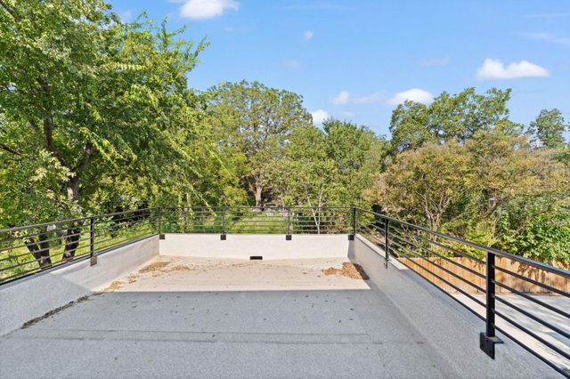 403 Middle LN 2, Austin, TX 78753