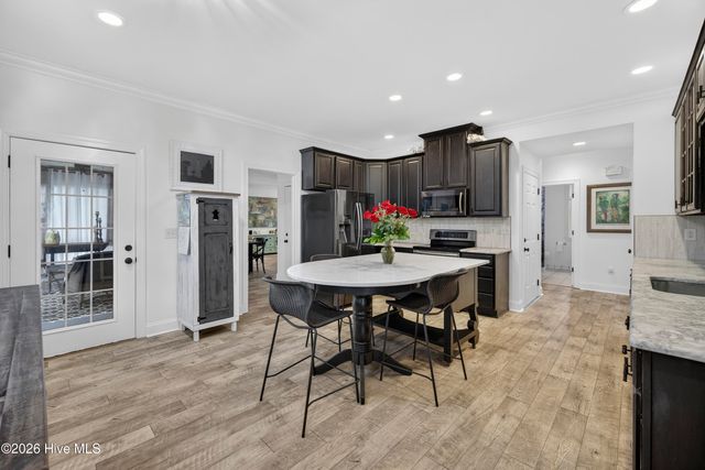 9402 Voyagers Way, Wilmington, NC 28412