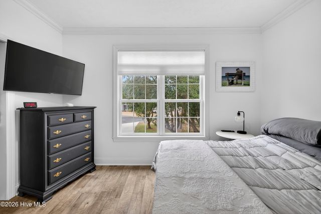 9402 Voyagers Way, Wilmington, NC 28412