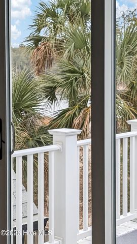 9402 Voyagers Way, Wilmington, NC 28412