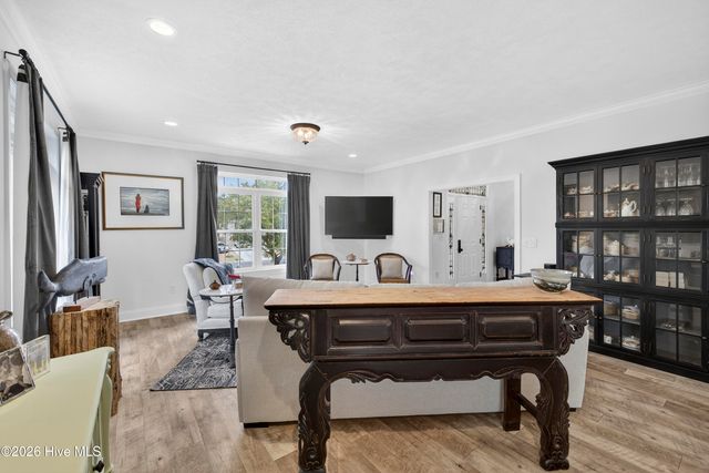 9402 Voyagers Way, Wilmington, NC 28412