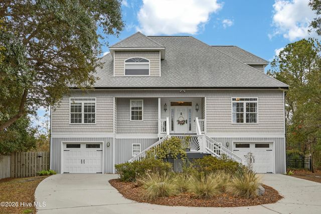 9402 Voyagers Way, Wilmington, NC 28412