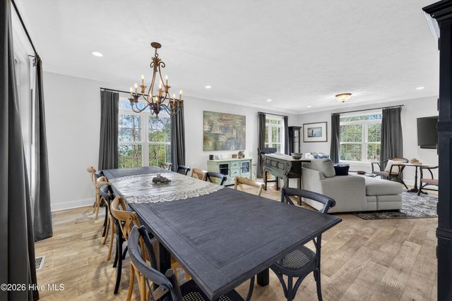 9402 Voyagers Way, Wilmington, NC 28412