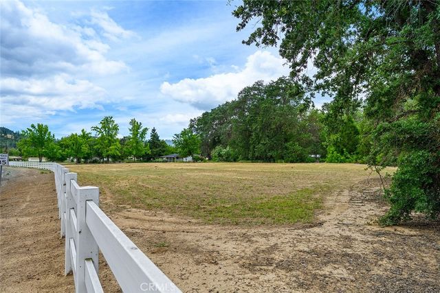 11997 Riata Road, Lower Lake, CA 95457