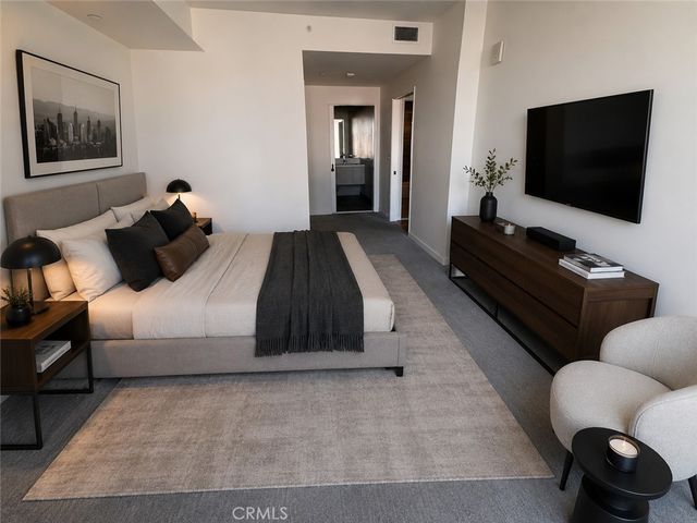 1050 S Grand 1003, Los Angeles, CA 90015