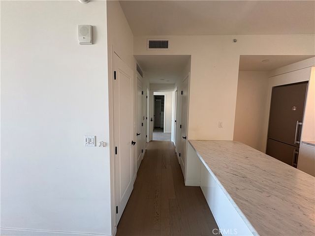 1050 S Grand 1003, Los Angeles, CA 90015
