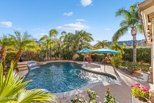 2045 E RUBY Lane, Phoenix, AZ 85024