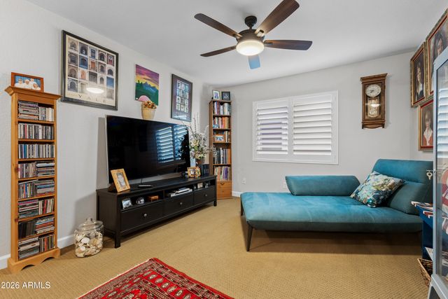 2045 E RUBY Lane, Phoenix, AZ 85024