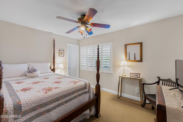 2045 E RUBY Lane, Phoenix, AZ 85024