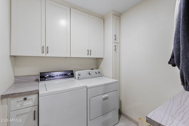 2045 E RUBY Lane, Phoenix, AZ 85024