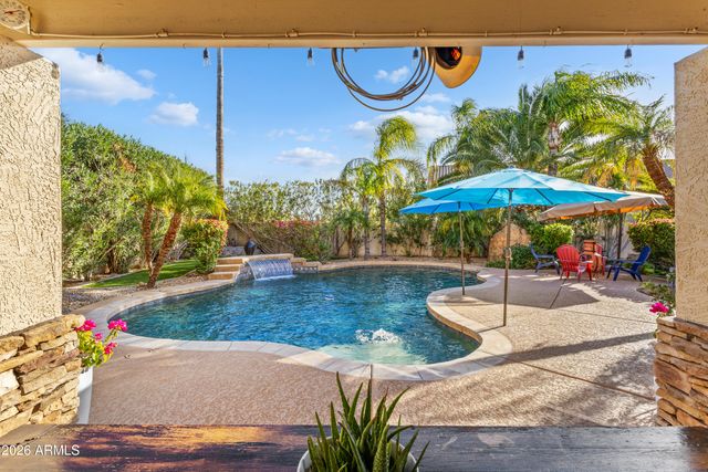 2045 E RUBY Lane, Phoenix, AZ 85024