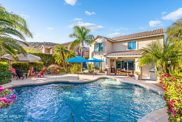 2045 E RUBY Lane, Phoenix, AZ 85024