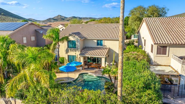 2045 E RUBY Lane, Phoenix, AZ 85024