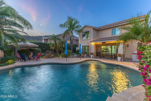 2045 E RUBY Lane, Phoenix, AZ 85024