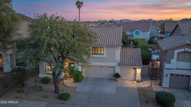 2045 E RUBY Lane, Phoenix, AZ 85024