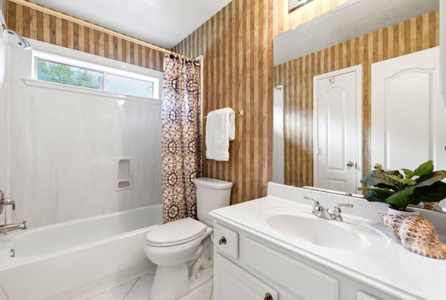 2311 Fairway Pointe Drive, League City, TX 77573