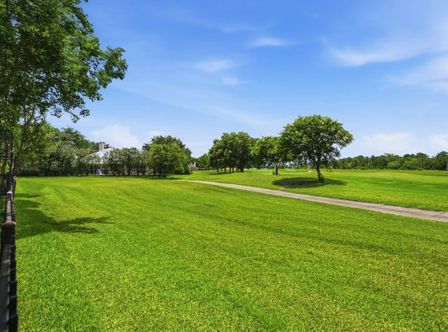 2311 Fairway Pointe Drive, League City, TX 77573