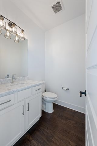3108B Curtis St, Nashville, TN 37218
