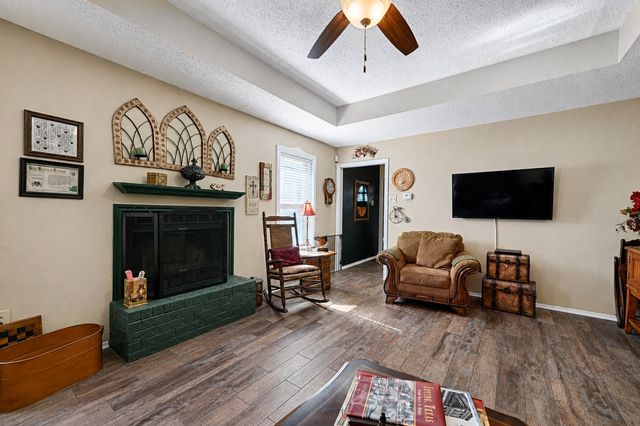 240 Dewey Court, Irving, TX 75060