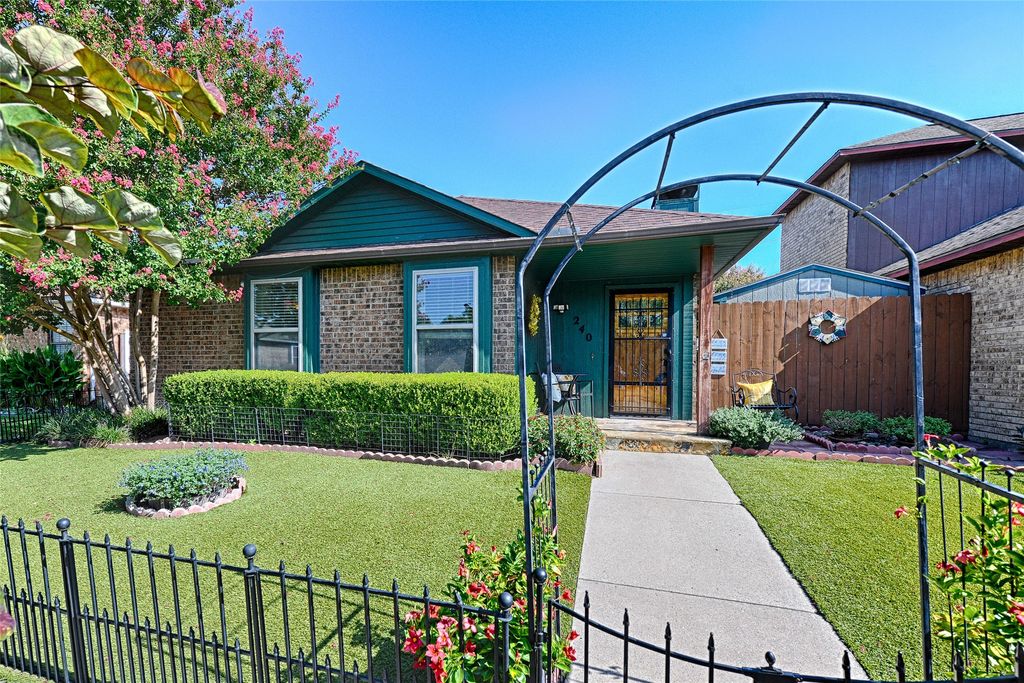 240 Dewey Court, Irving, TX 75060