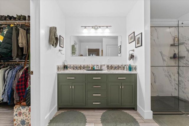 24894 Long Street, Fall River Mills, CA 96056