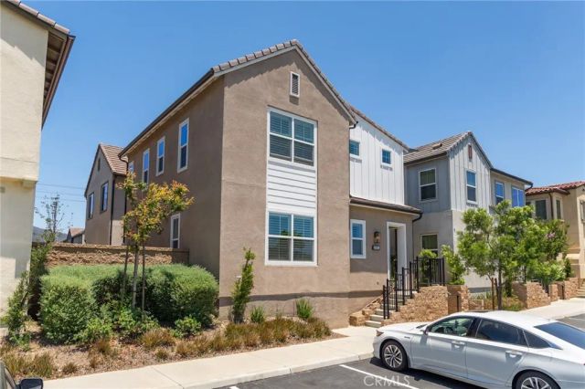 15982 Parkhouse 2, Fontana, CA 92336