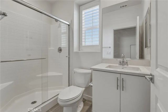 15982 Parkhouse 2, Fontana, CA 92336