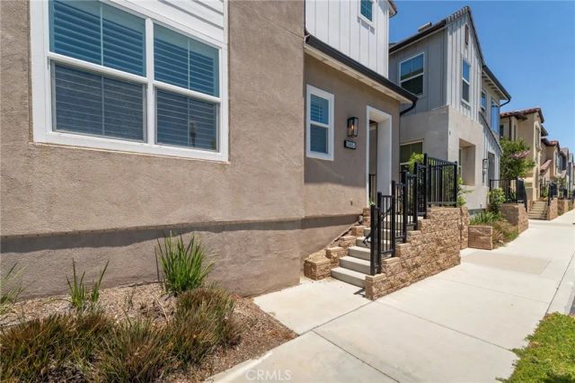 15982 Parkhouse 2, Fontana, CA 92336