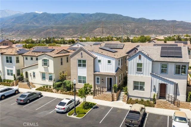 15982 Parkhouse 2, Fontana, CA 92336