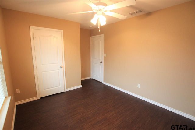 19401 King Ranch Dr., Flint, TX 75762