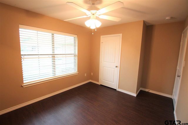 19401 King Ranch Dr., Flint, TX 75762
