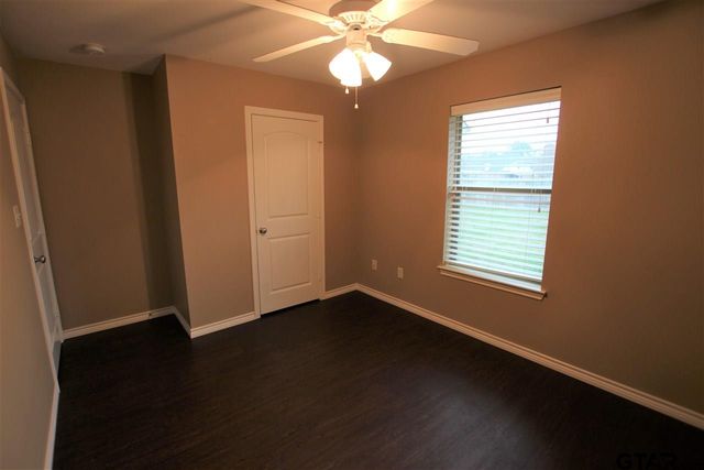 19401 King Ranch Dr., Flint, TX 75762