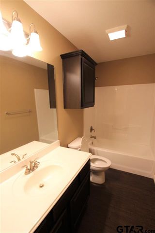 19401 King Ranch Dr., Flint, TX 75762